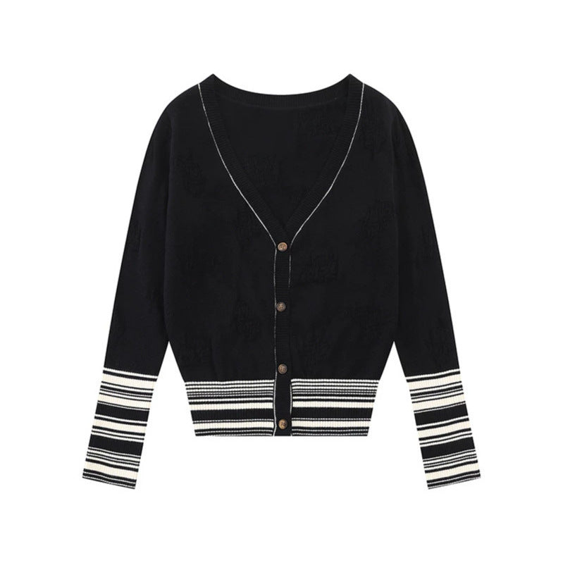 Damen Strickjacke mit V‑Ausschnitt, feinem Jacquardmuster und kontrastierenden Bündchen Shop Nory