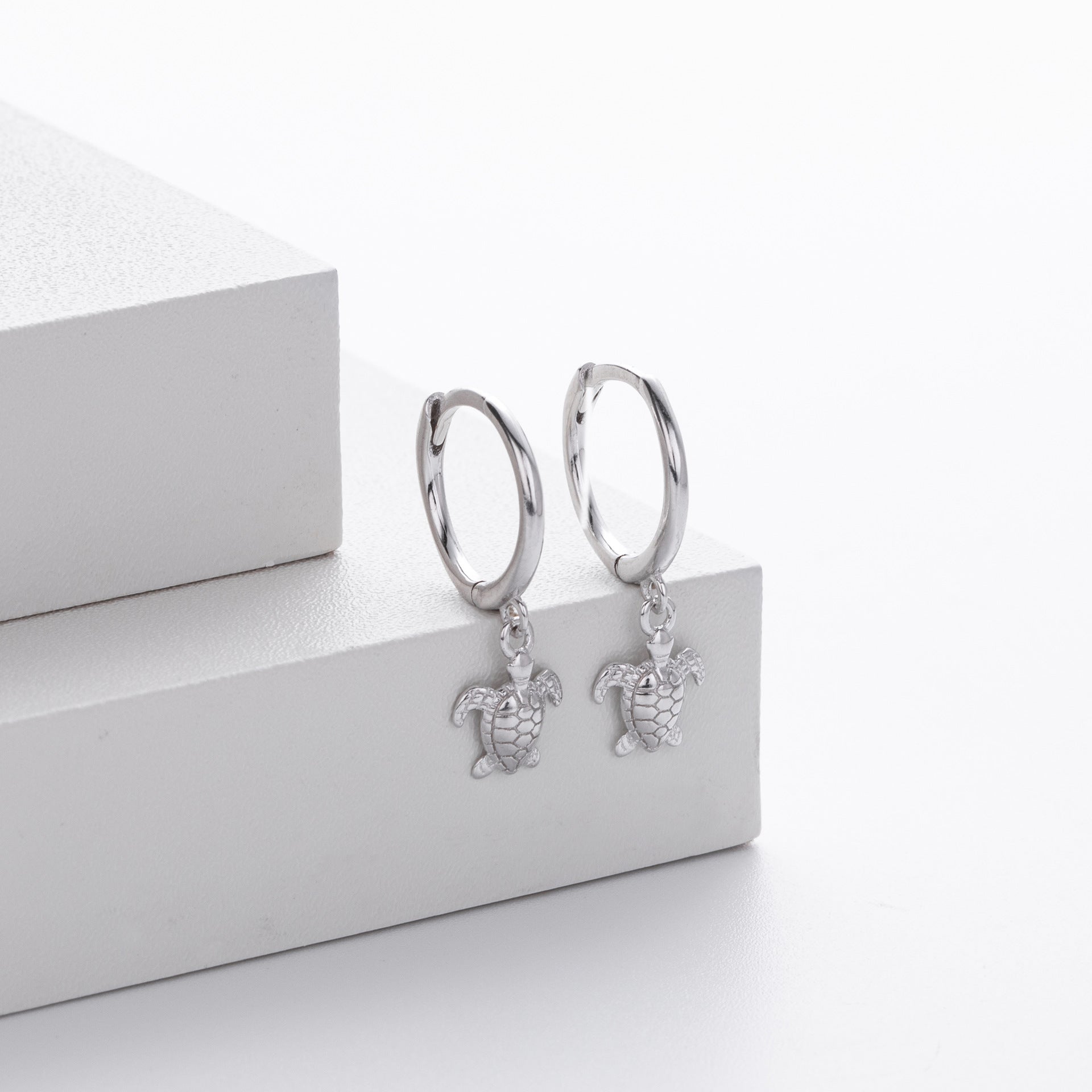 Damen Ohrhänger mit maritimen Schildkröten-Anhängern aus 925 Sterling Silber Shop Nory
