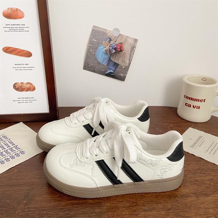 Damen Sneakers mit verspieltem Hello-Kitty-Motiv und bequemer Sohle