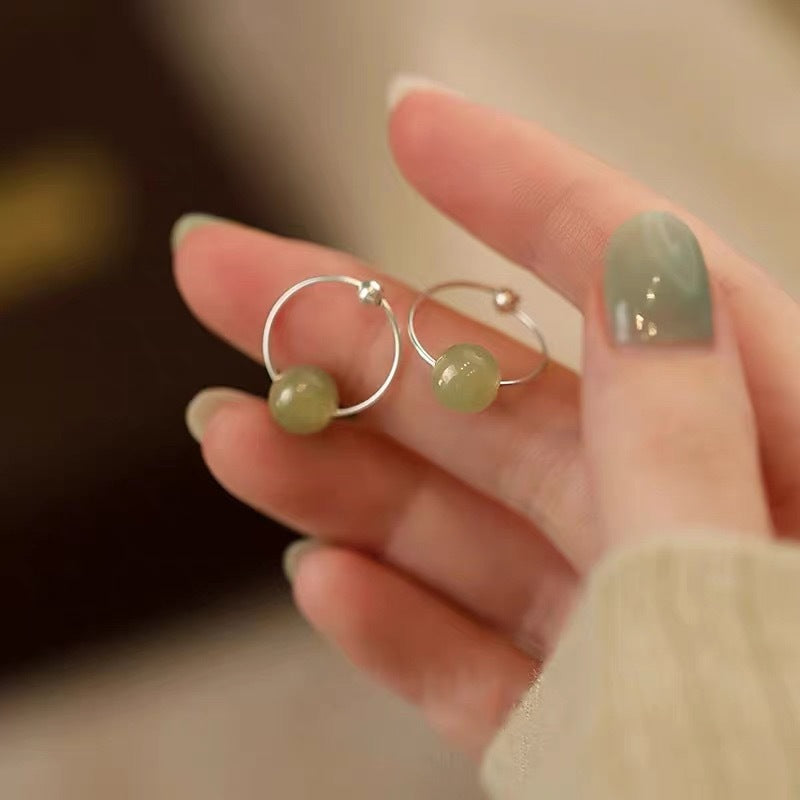 Damen Ohrringe mit elegantem minimalistischen Design und natürlichen Steinperlen Shop Nory