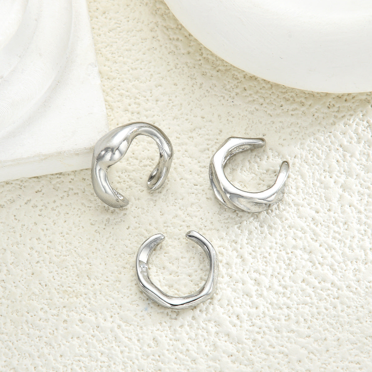 Damen elegante und moderne Ohrstecker Shop Nory