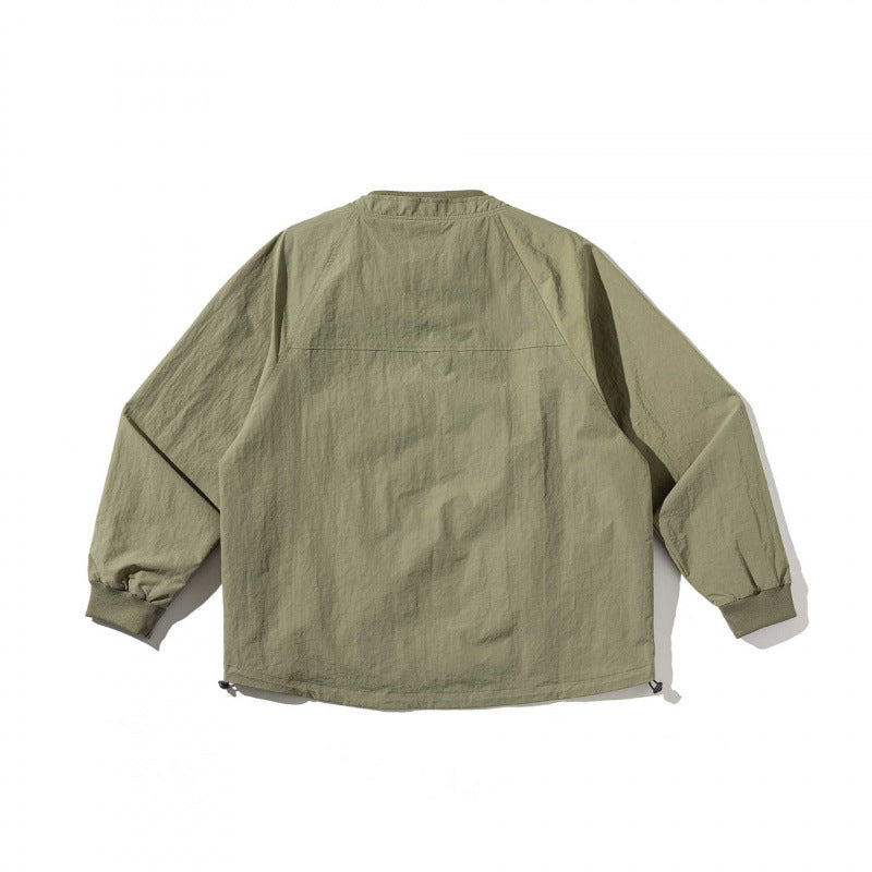 Unisex Kurz geschnittene kastige Overlayer‑Jacke im Utility‑Stil mit aufgesetzten Pattentaschen und Kordelzug Shop Nory