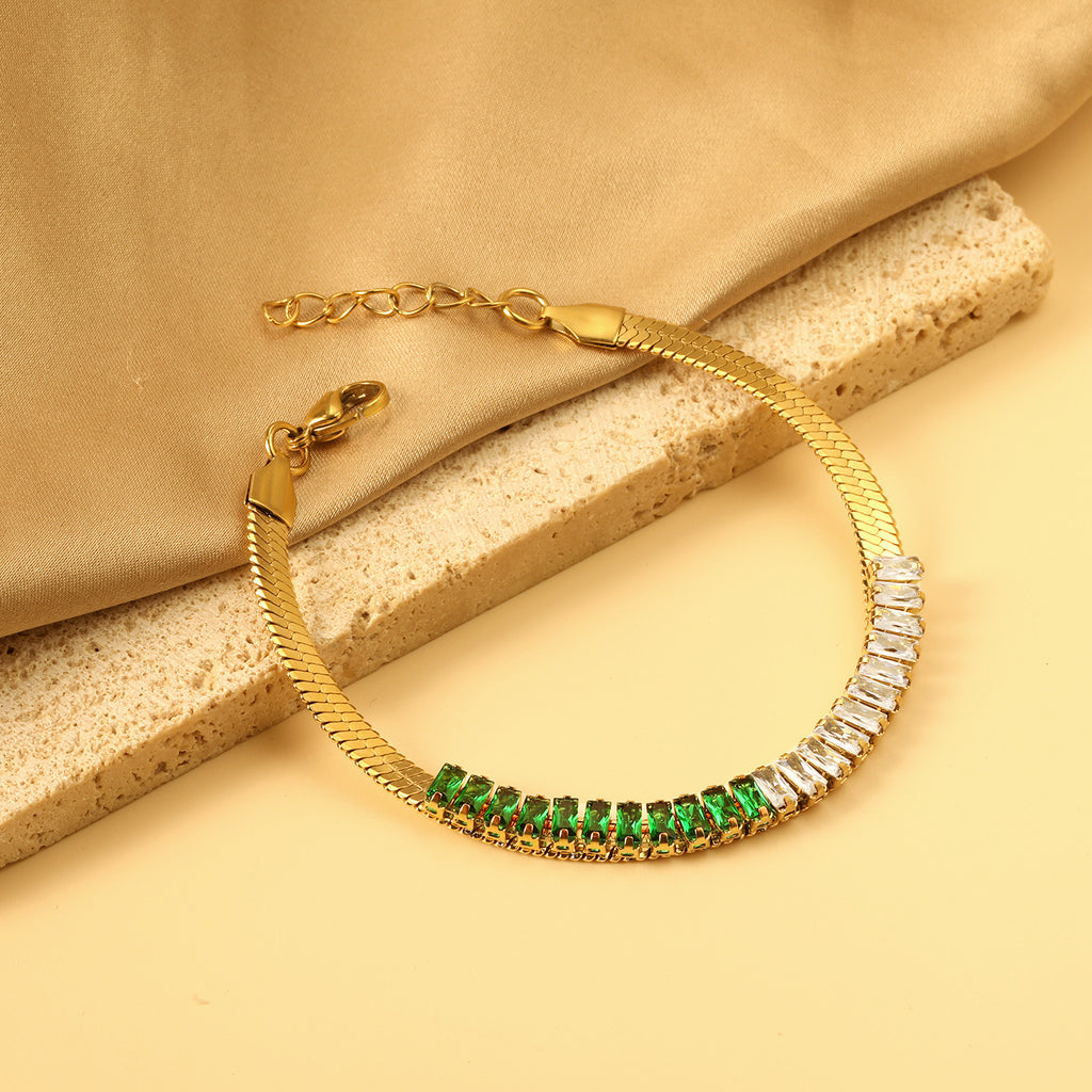 Damen Verstellbarer Ring mit funkelndem smaragdgrünem Anhänger und goldplattierter Edelstahlverarbeitung Shop Nory