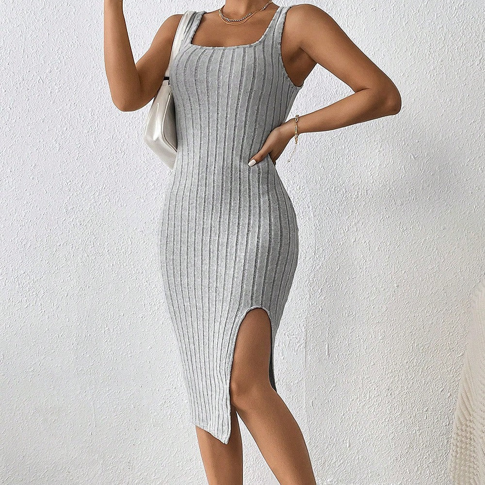 Damen Enganliegendes Ripp-Kleid mit Seitenschlitz und Spaghetti-Trägern Shopnory