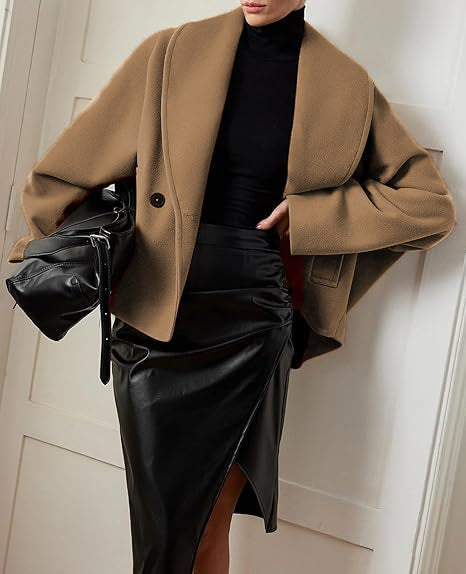 Damen Kurz geschnittener Boxy-Wollmantel mit Schalkragen und überschnittener Schulter Shop Nory