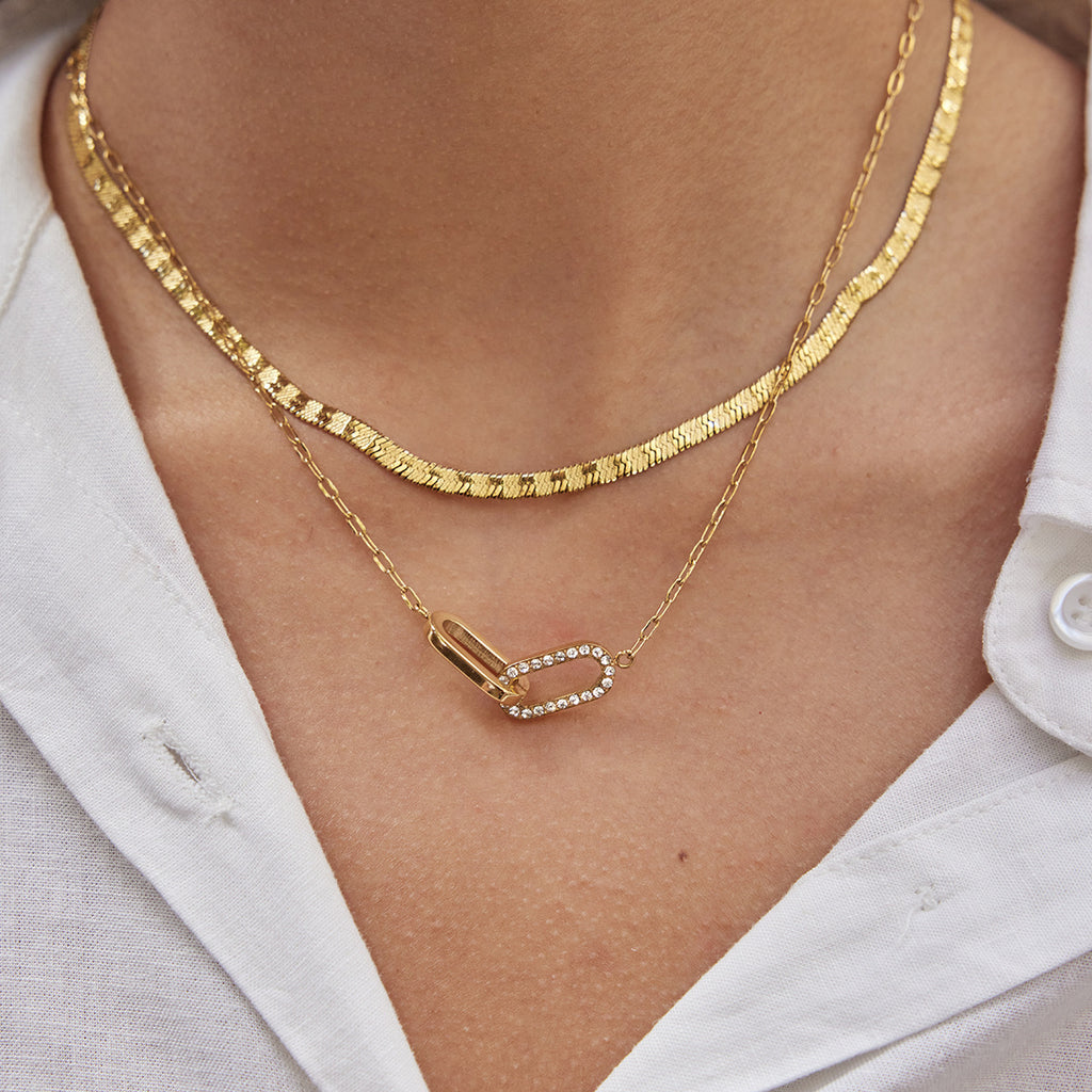 Damen Halskette mit elegantem V-Design und funkelnden Zirkonia-Akzenten Shop Nory