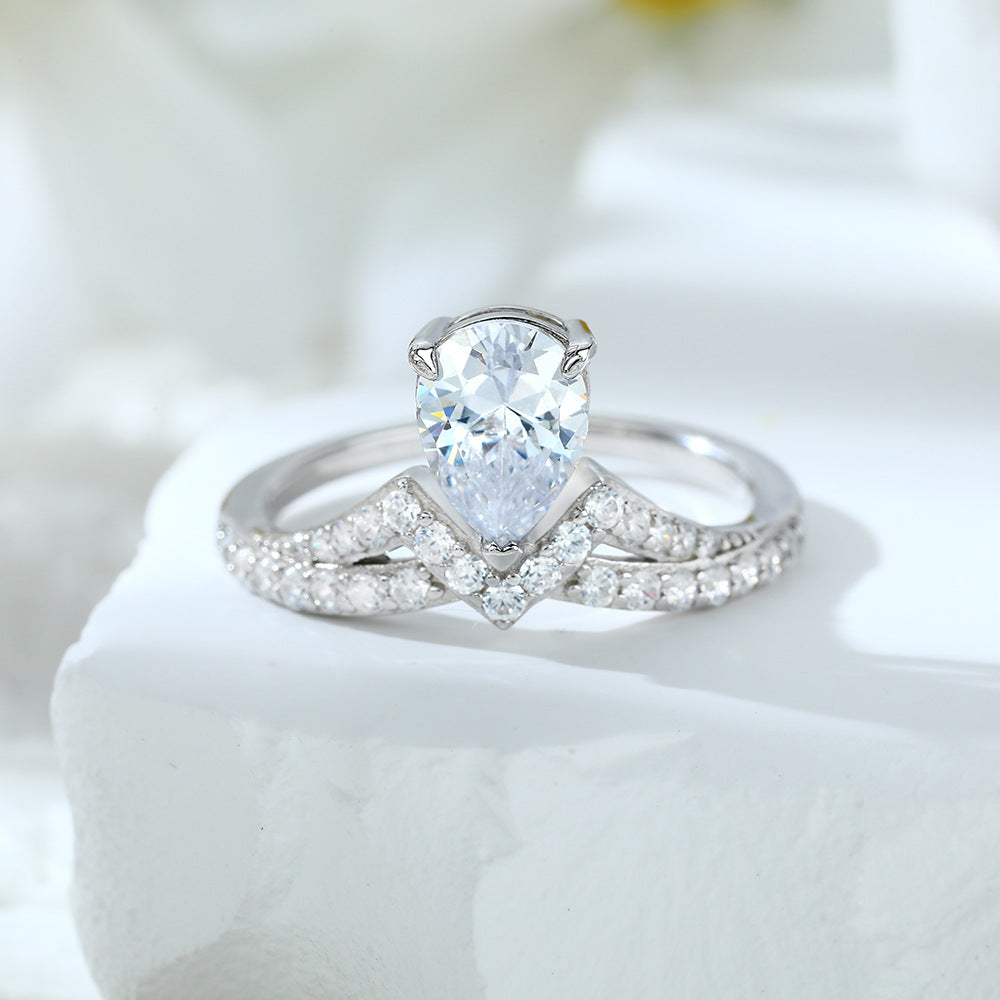 Damen eleganter Verlobungsring mit funkelndem Zirkonia Shop Nory