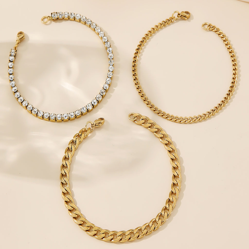 Damen Armband-Set mit funkelnden Strasssteinen und modischem Gliederdesign Shop Nory