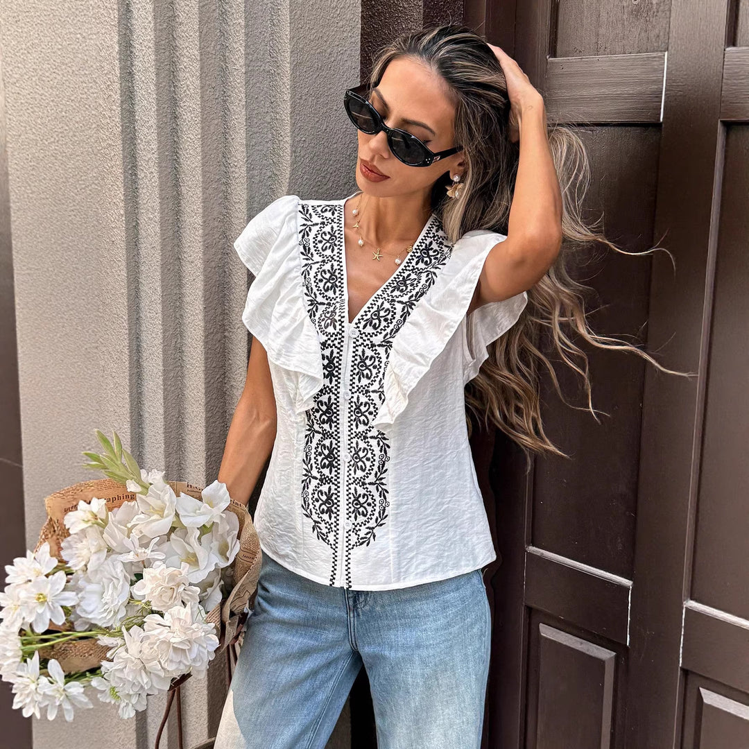 Damen Stickerei-Bluse mit V‑Ausschnitt, Knopfleiste und Volantärmeln Shop Nory