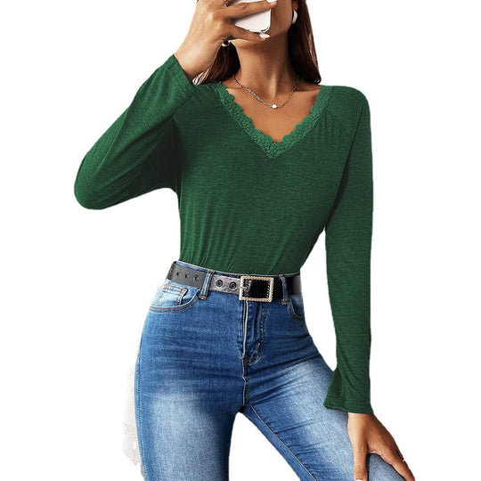 Damen feines V‑Neck Langarmshirt mit Spitzenbesatz, leichtem Feinstrick und lässiger Silhouette Shop Nory