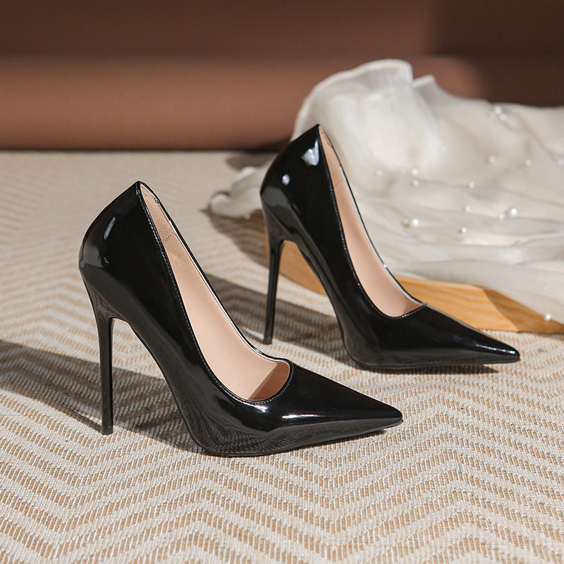 Damen Elegante spitz zulaufende Lackpumps mit extra hohem Stilettoabsatz Shop Nory