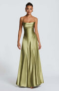 Damen Elegantes Maxikleid mit raffinierten Spaghetti-Trägern und fließendem Satin