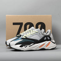 700 Erste Generation