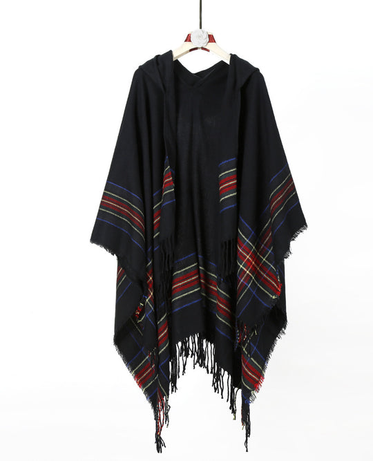 Damen Kapuzen‑Capeponcho im Tartanmuster mit Fransensaum aus weichem Wollmix Shop Nory