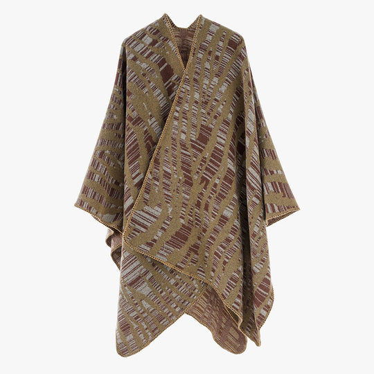 Damen Rechteckiger Ruana‑Überwurf mit ausgefallenem Animal‑Jacquard und offener Drapierung Shop Nory