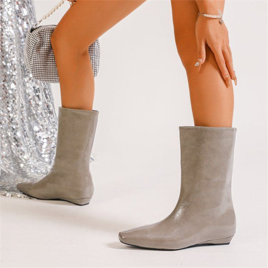 Damen Midi‑Stiefeletten mit spitzer Zehenform, Veloursleder‑Optik und schlankem Keilabsatz Shop Nory