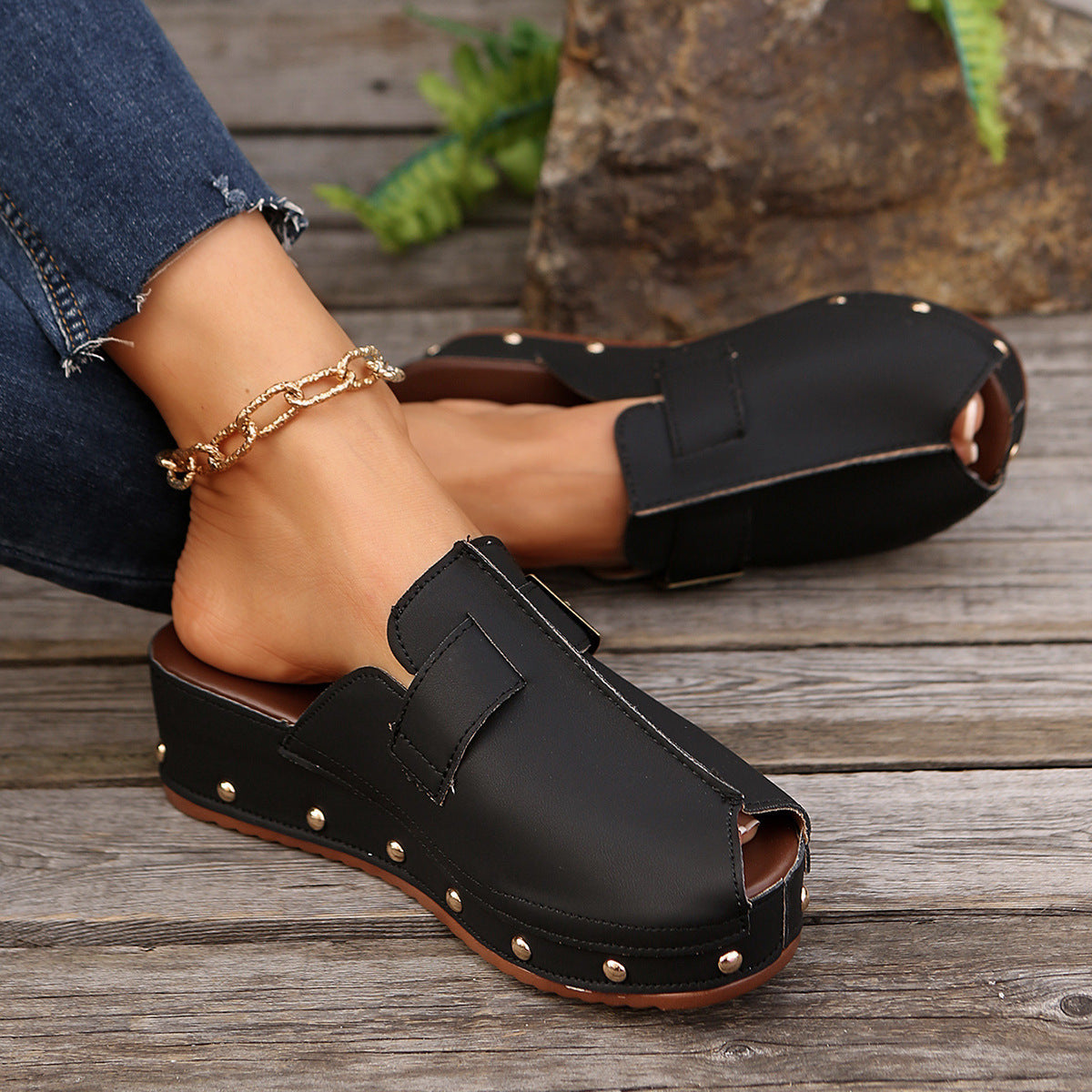 Damen Clogs mit modischem Schnallen-Design und trendiger Metallverzierung