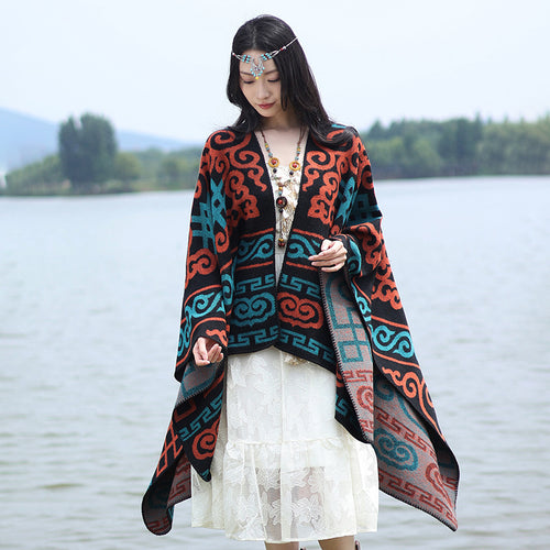 Damen Oversize-Jacquard-Umhang mit ethno-inspiriertem Ornamentmuster Shop Nory