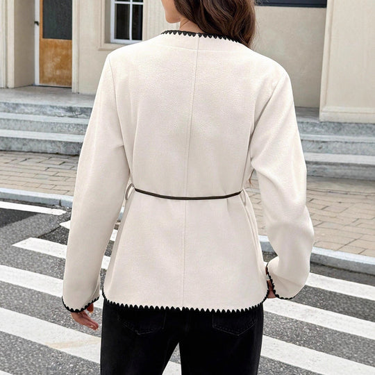 Damen Taillierter Strickblazer mit Bindegürtel und Zierborten Shop Nory