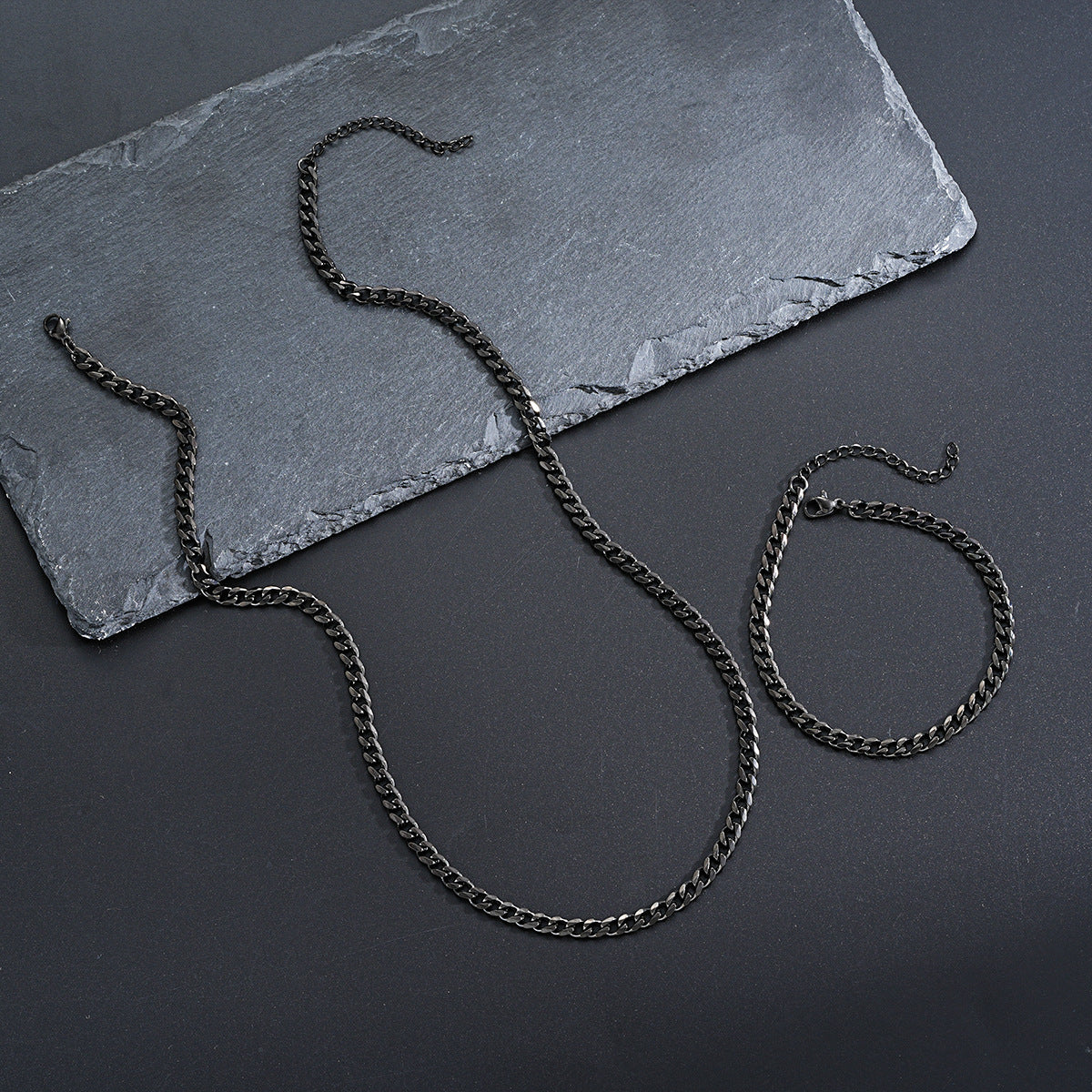 Damen Schmuckset aus hochwertigen schwarzen Edelstahlketten Shop Nory