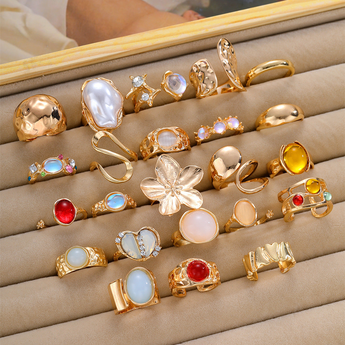 Damen Ring-Set mit kunstvollen und funkelnden Designelementen Shop Nory