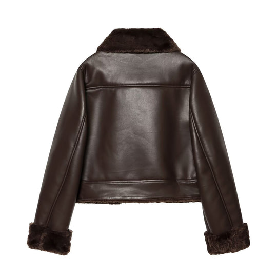 Damen Kurzjacke in Lammfell‑Optik mit Pelzkragen, aufgesetzten Taschen und Knopfleiste Shop Nory