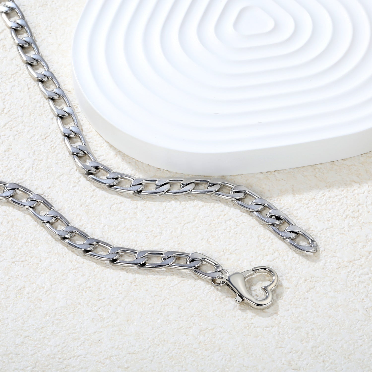 Damen Halskette mit hochwertigem Gliederdesign und Karabinerverschluss Shop Nory