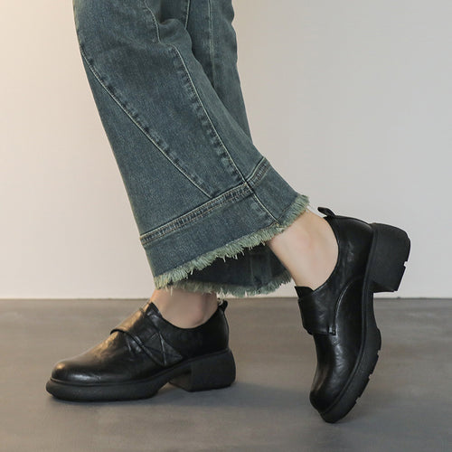 Damen Loafer mit breitem Klettverschluss und skulpturaler Plateau‑Blocksohle Shop Nory