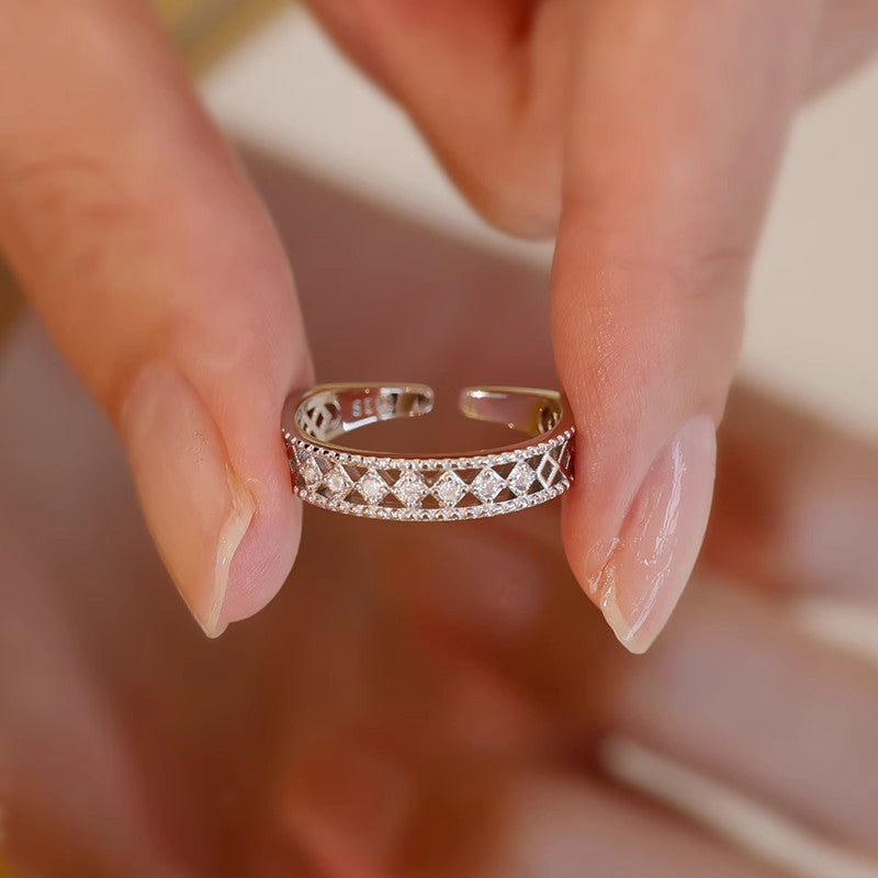 Damen Eleganter Zirkonia Ring mit kunstvollem Design Shop Nory