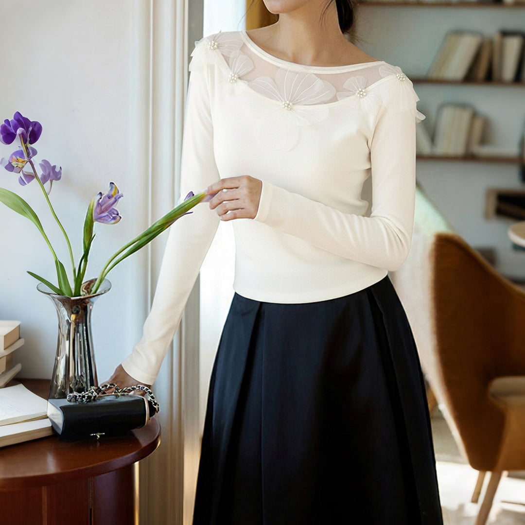 Damen Elegantes Langarmshirt mit transparentem Tüll‑Einsatz und 3D‑Blütenapplikation Shop Nory