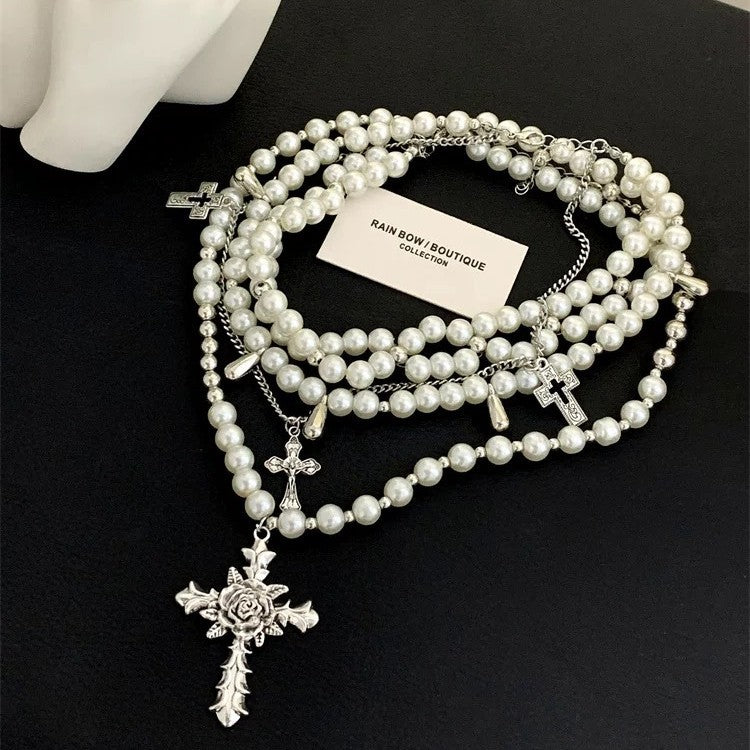 Damen Perlenkette mit kunstvollen Kreuzanhängern Shop Nory