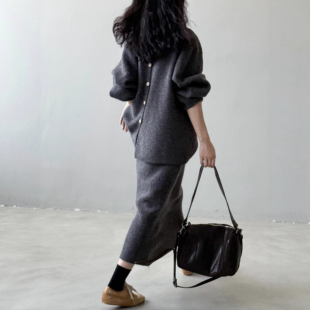Damen Kuscheliges Strick-Set Oversize-Pullover mit weitem Rundhalsausschnitt und Midirock Shop Nory