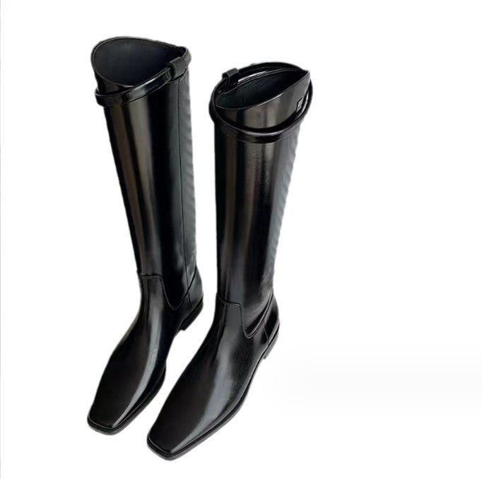 Damen Kniehohe Reitstiefel aus Glattleder mit quadratischer Zehenpartie und schlanker Silhouette Shop Nory