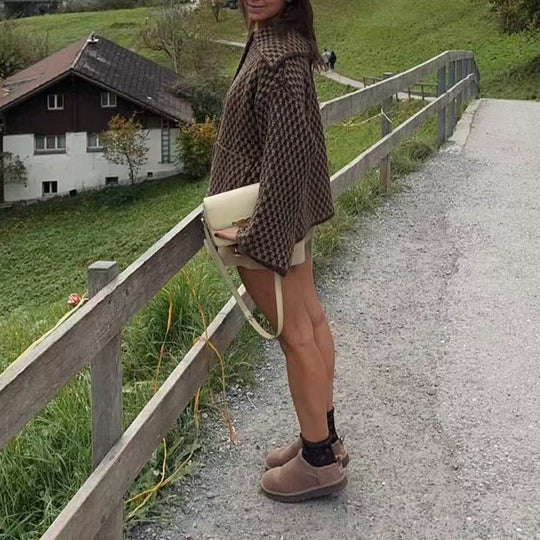 Damen Kurzjacke im Bouclé‑Waffelmuster mit großem Umlegekragen Shop Nory