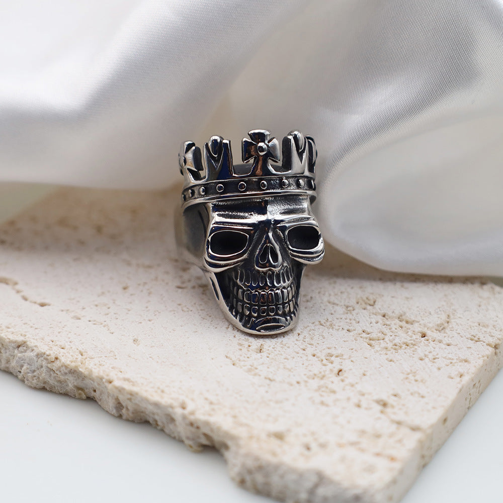 Herrenring mit Totenkopf und Krone Shop Nory