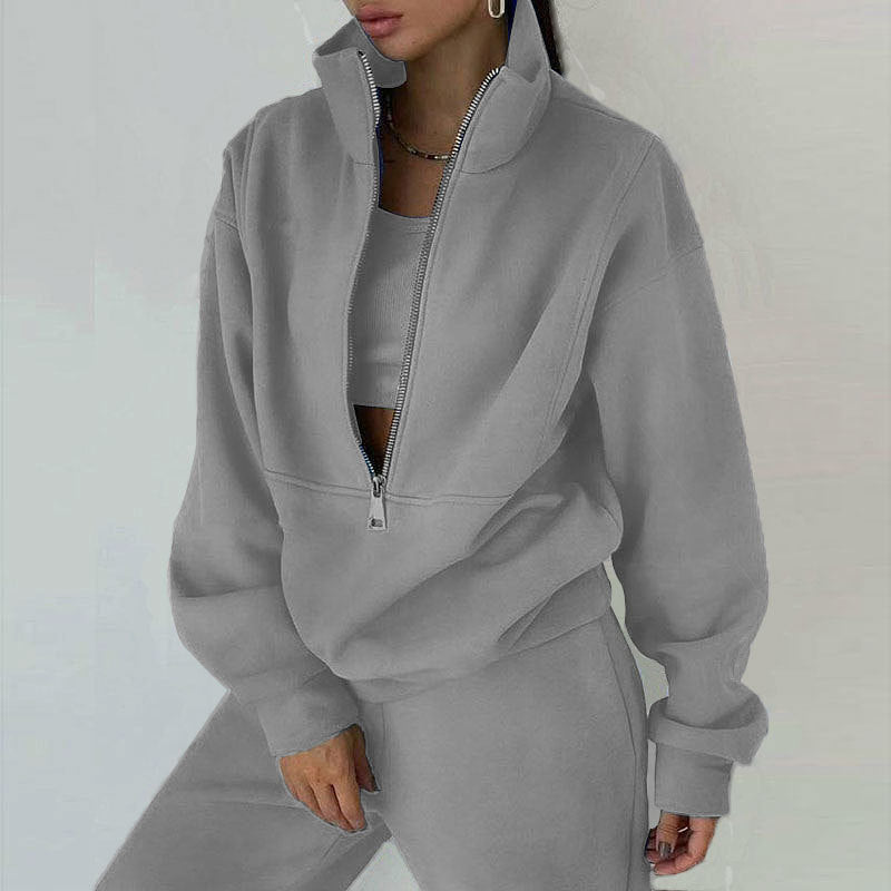 Jogginganzug Damen sportlich elegant mit Oversize-Hoodie und hohem Kragen