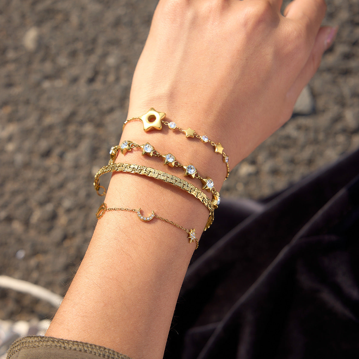 Damen Armband mit funkelndem Sternen-Design und verstellbarem Verschluss Shop Nory