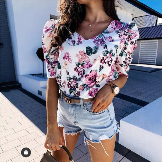 Damen Denim-Shorts mit fransigen Säumen Shopnory