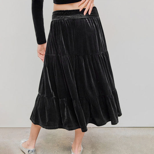 Damen Samtiges zweiteiliges Set mit gerafftem Bustier-Crop und stufigem Midirock Shop Nory