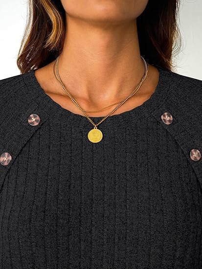 Damen Gerippter Rundhals-Pullover mit dekorativen Schulterknöpfen Shop Nory