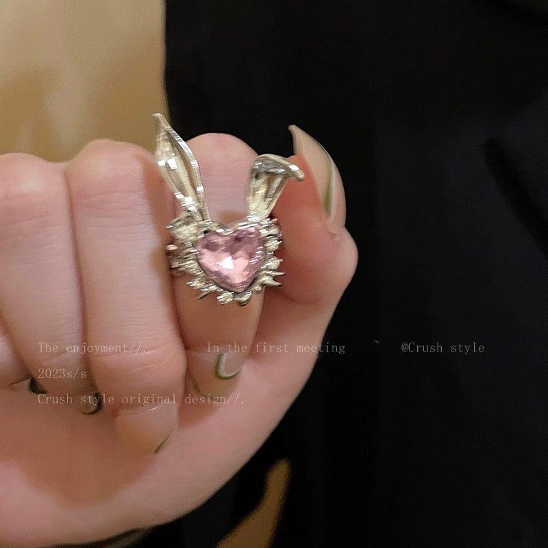 Damen Ring mit charmantem Herzdesign und kreativen Hasenohren Shop Nory