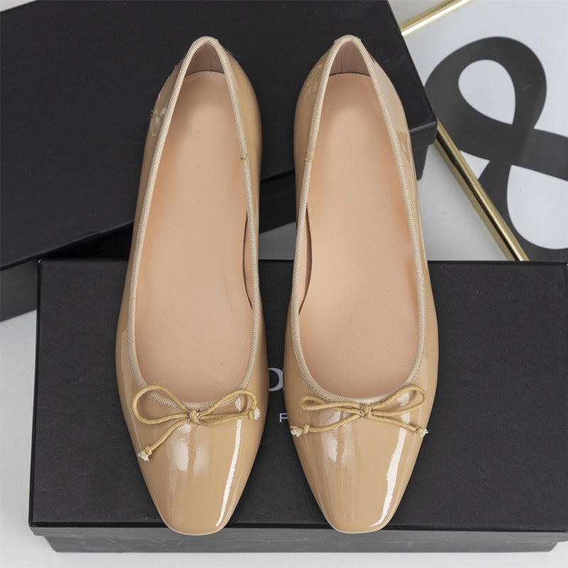 Damen elegante Ballerinas mit feinem Lackleder-Obermaterial und modischem Schleifen-Detail Shopnory