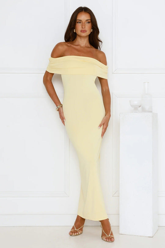 Damen Elegantes Maxikleid mit Off-Shoulder Schnitt und figurbetonter Passform