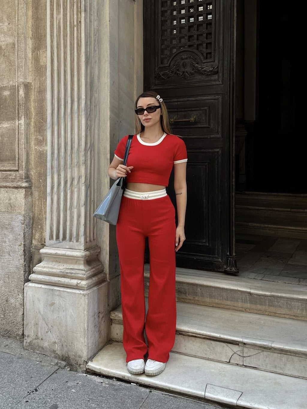 Damen lässiges Lounge-Set mit cropped Oberteil und weitem Hosenbereich Shopnory
