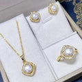 Damen Schmuckset mit luxuriösen Perlen und eleganter Ziersteinfassung Shop Nory