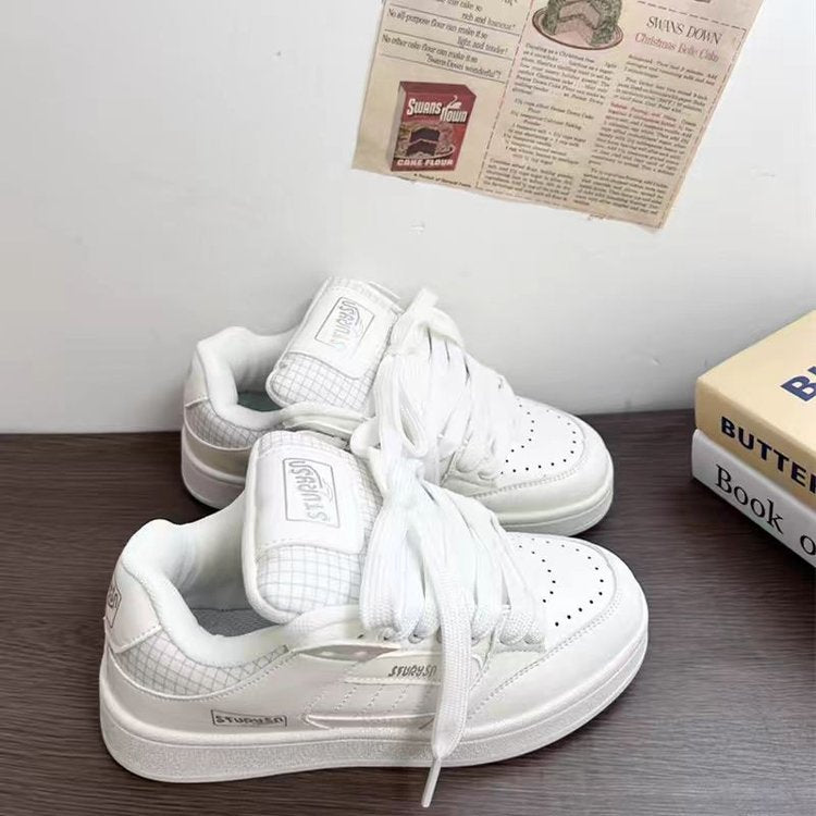 Damen Sneakers im zeitlosen Design mit gepolsterter Zunge und atmungsaktiver Obermaterialstruktur