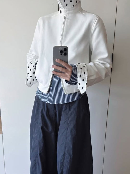 Damen Kurz geschnittene Blousonjacke mit Stehkragen, verdecktem Reißverschluss und kontrastiertem Punktemuster-Futter Shop Nory