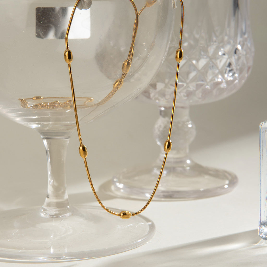 Damen Halskette mit einzigartigem goldenen Design und hypoallergenen Eigenschaften Shop Nory