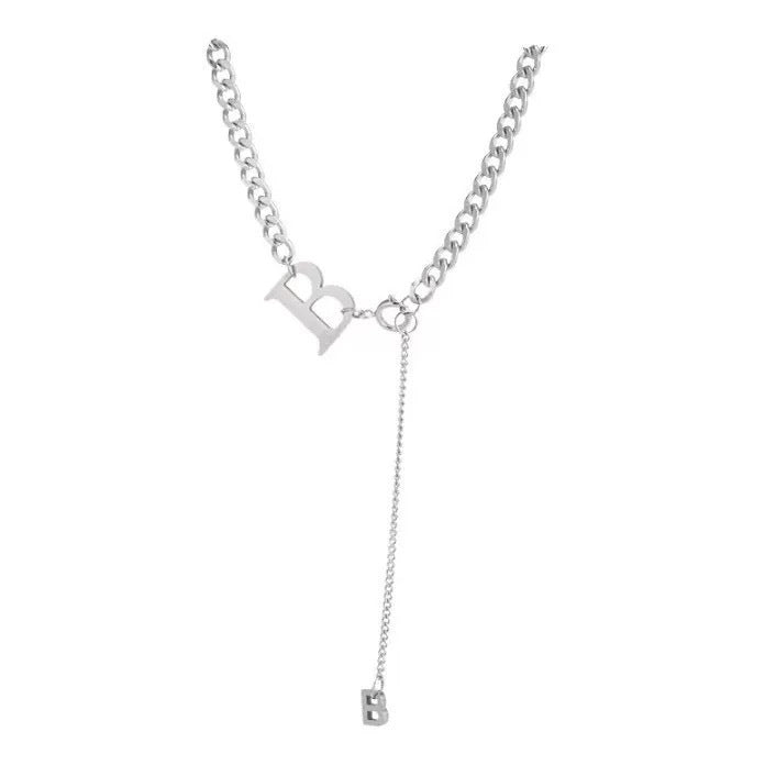 Damen Kette mit personalisiertem Buchstabenanhänger aus Edelstahl Shop Nory
