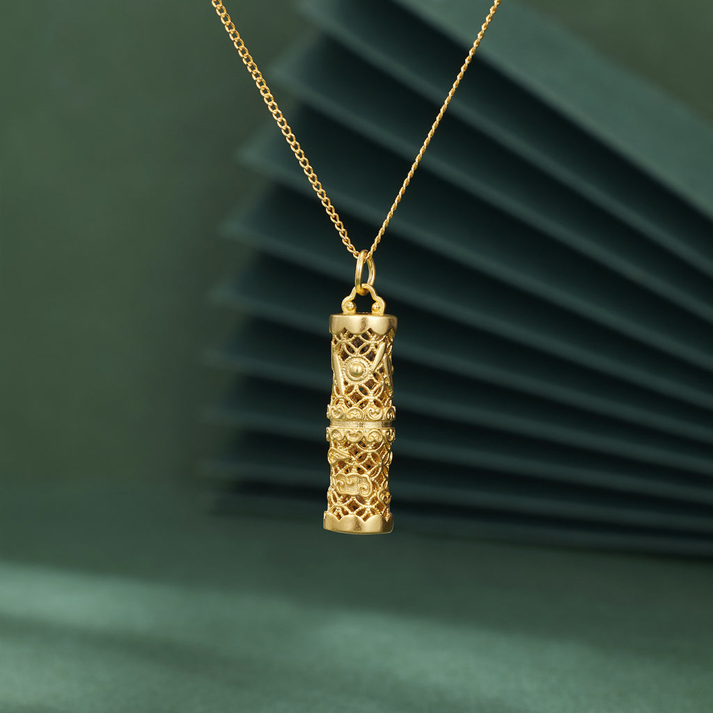 Damen Kette mit kunstvollem filigranen Anhänger Shop Nory